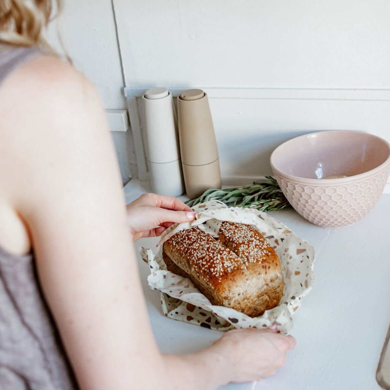 beeswax reusable food wrapping keeping bread fresh