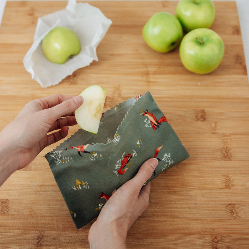 beeswax wrap snack pocket with apple slices